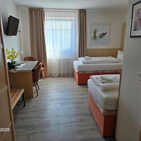 Hotel Ackermann Riedstadt Εξωτερικό φωτογραφία