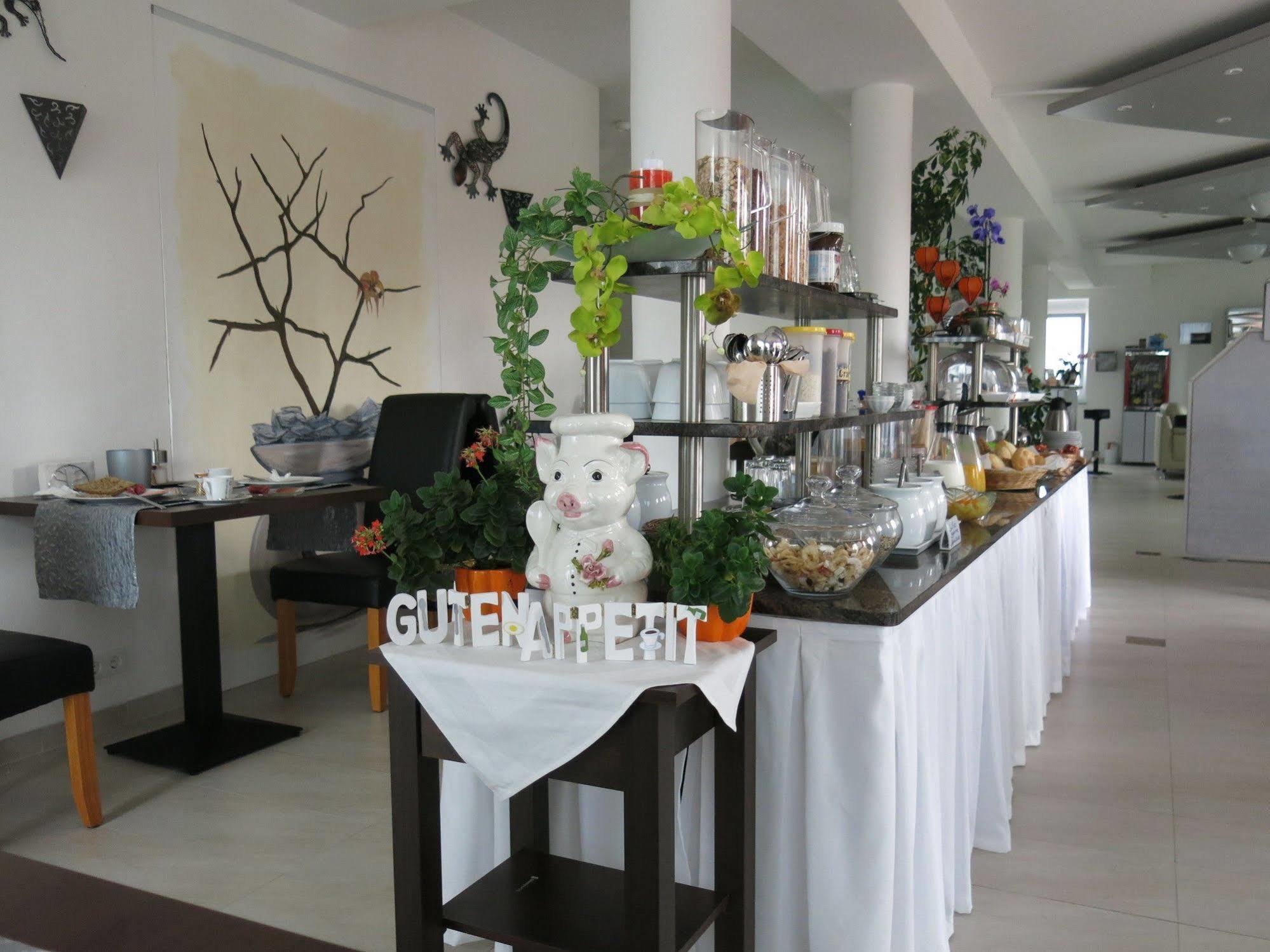 Hotel Ackermann Riedstadt Εξωτερικό φωτογραφία